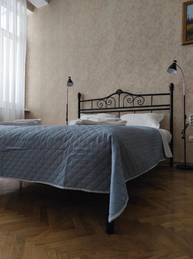טביליסי Tranquil Apartment In Vake מראה חיצוני תמונה