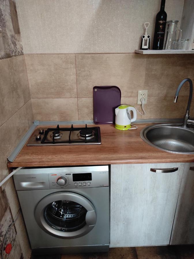 טביליסי Tranquil Apartment In Vake מראה חיצוני תמונה