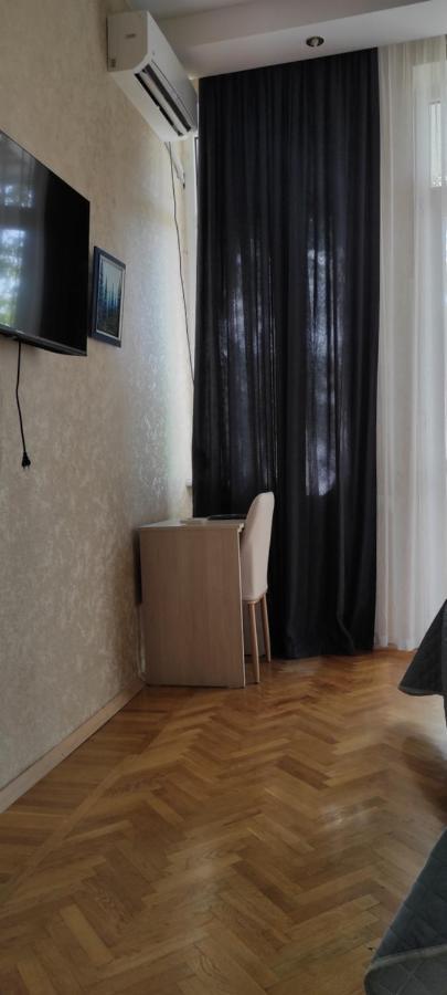 טביליסי Tranquil Apartment In Vake מראה חיצוני תמונה